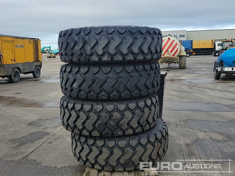 Michelin 15.5 R25 XHA Tyre & Rim (4 of) - Tire: picture 2 Michelin 15.5 R25 XHA Tyre & Rim (4 of) - Tire: picture 2