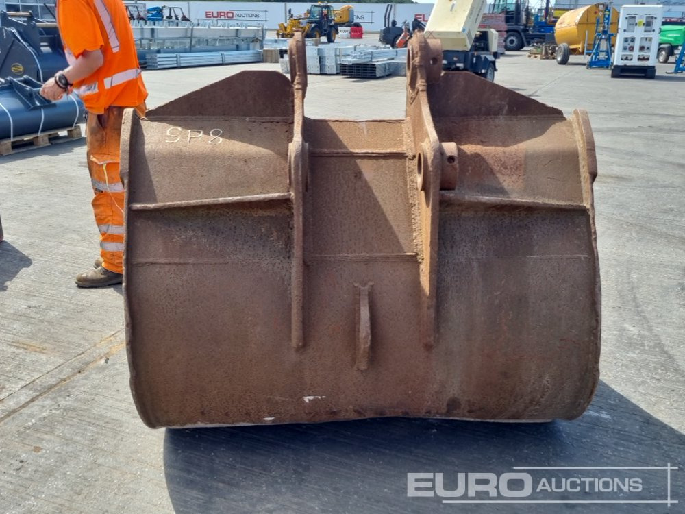 Miller 64" Digging Bucket 80mm Pin to suit 20 Ton Excavator - Bucket: picture 4 Miller 64" Digging Bucket 80mm Pin to suit 20 Ton Excavator - Bucket: picture 4