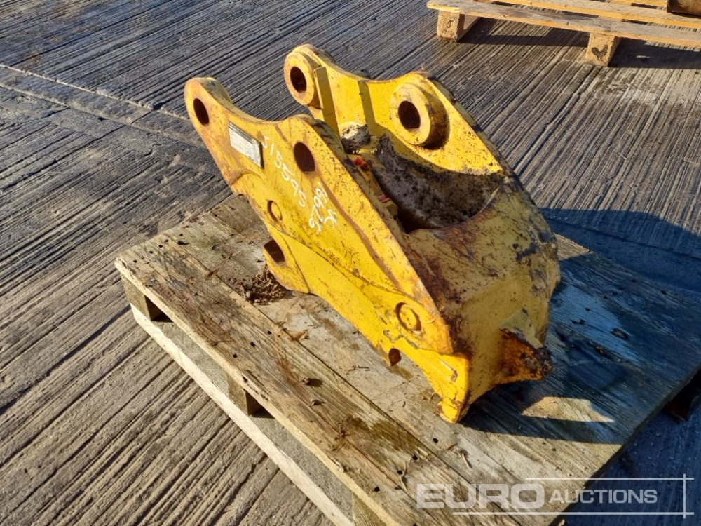 Miller Hydraulic QH 45mm Pin to suit 4-6 Ton Excavator - Quick coupler: picture 3 Miller Hydraulic QH 45mm Pin to suit 4-6 Ton Excavator - Quick coupler: picture 3