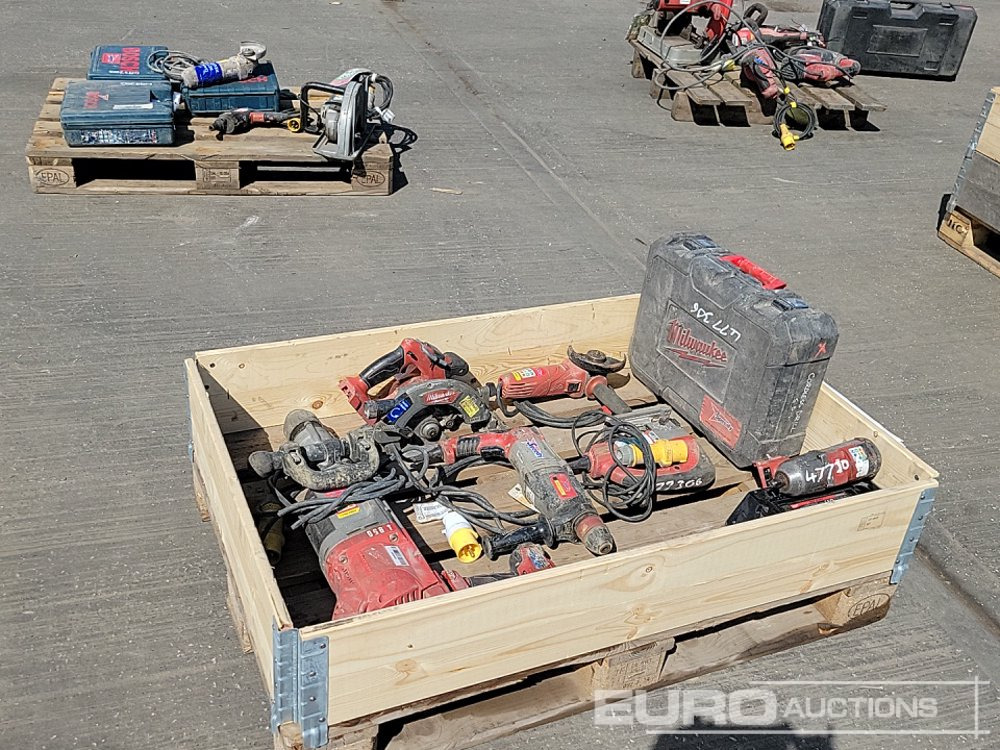 Milwaukee 6Ah Battery, Battery Circular Saw, Hammer Drill, Drill, Impact Driver, 110Volt Jigsaw, Grinder, Hammer Drill, Breaker - Construction equipment: picture 1 Milwaukee 6Ah Battery, Battery Circular Saw, Hammer Drill, Drill, Impact Driver, 110Volt Jigsaw, Grinder, Hammer Drill, Breaker - Construction equipment: picture 1