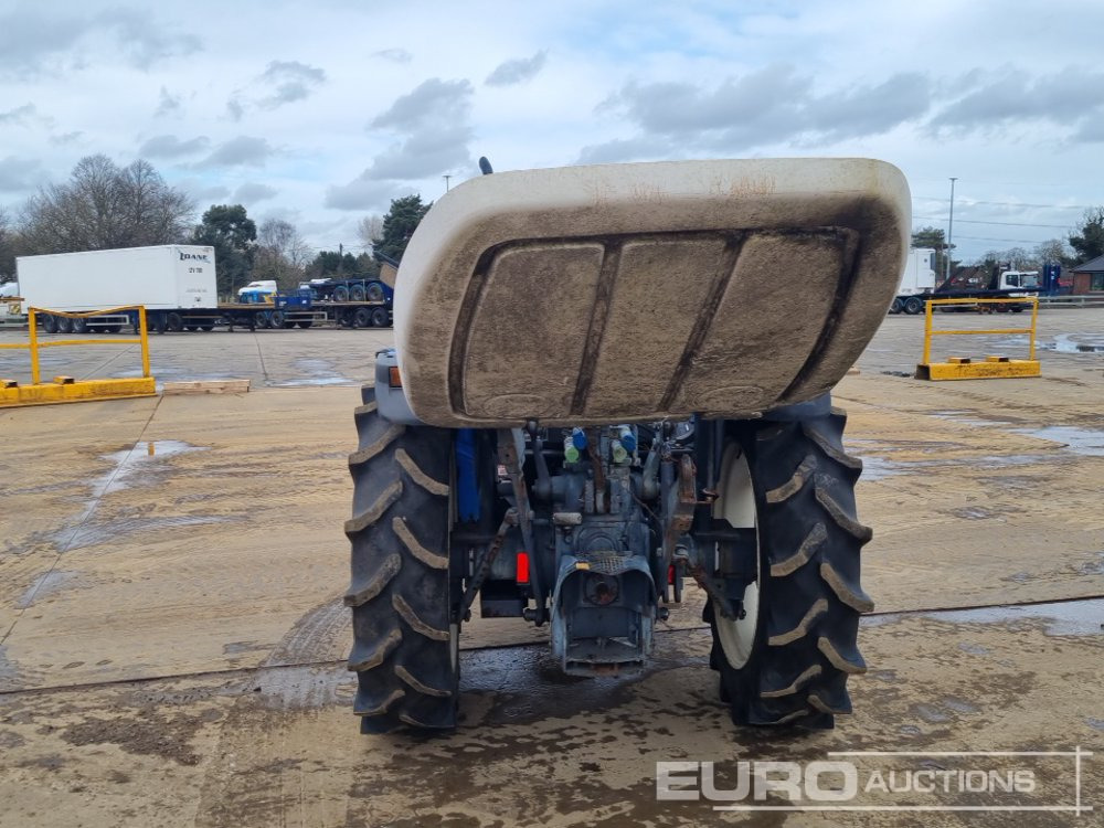 New Holland TN55S - Compact tractor: picture 4 New Holland TN55S - Compact tractor: picture 4