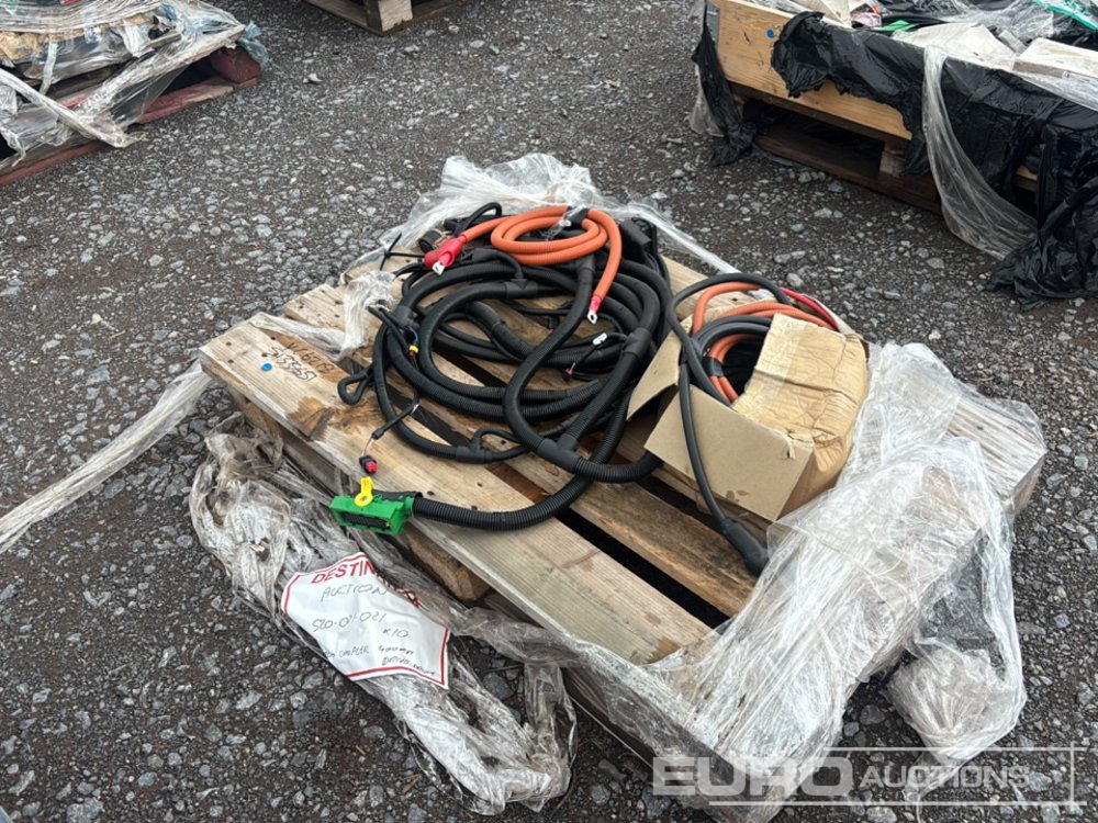 Pallet of Wiring Loom - Construction equipment: picture 2 Pallet of Wiring Loom - Construction equipment: picture 2