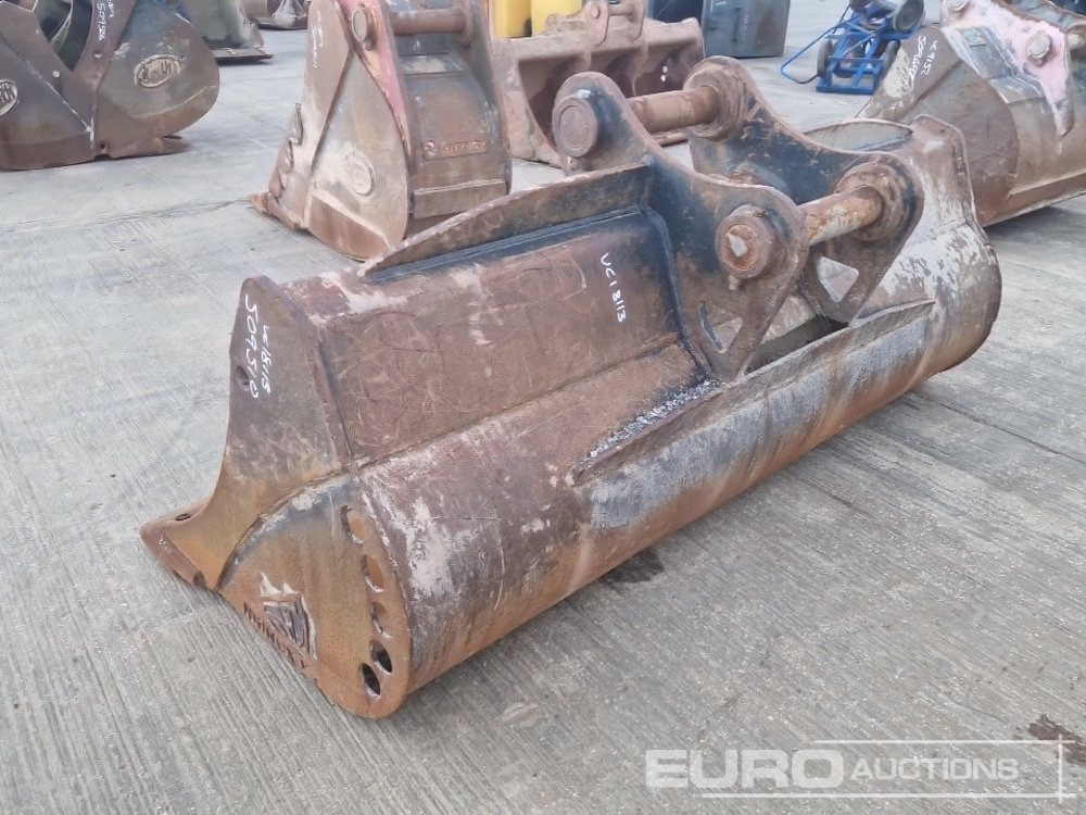 Rhinox 84" Ditching Bucket 80mm Pin to suit 20 Ton Excavator - Bucket: picture 3 Rhinox 84" Ditching Bucket 80mm Pin to suit 20 Ton Excavator - Bucket: picture 3