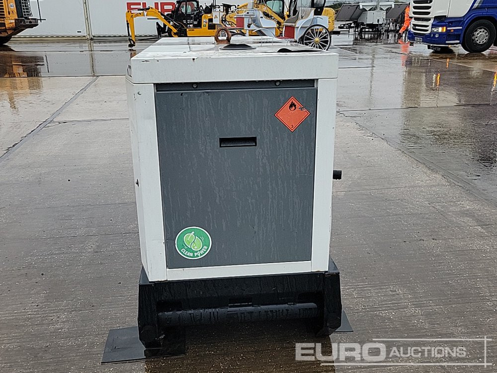 SDMO R22 - Generator set: picture 4 SDMO R22 - Generator set: picture 4