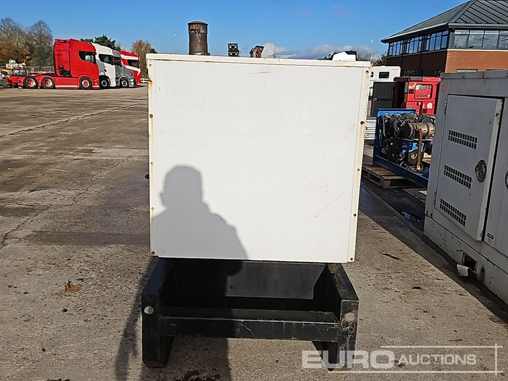 SDMO R44 - Generator set: picture 4 SDMO R44 - Generator set: picture 4