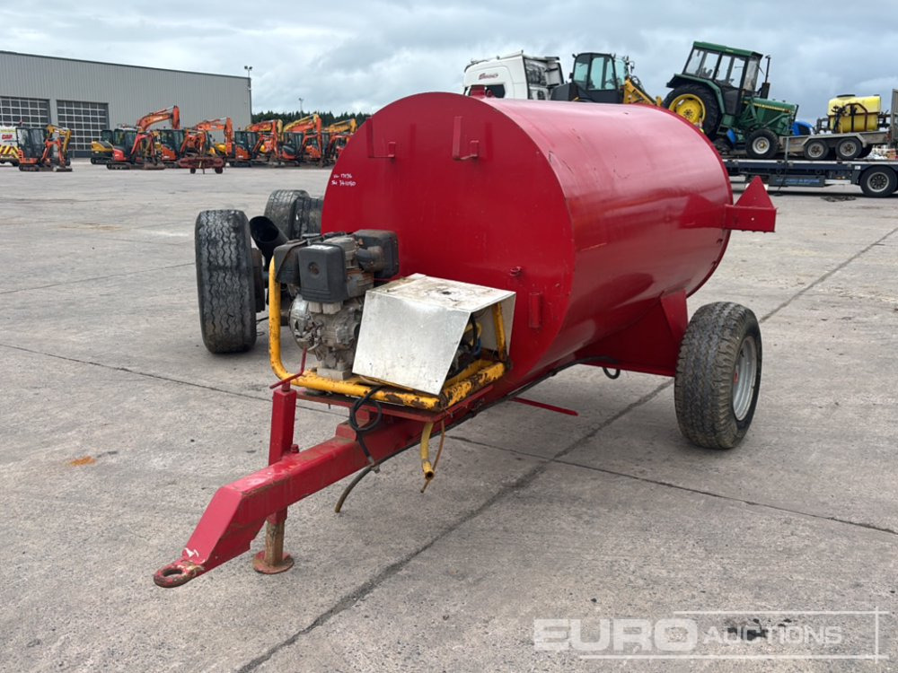 Single Axle Bowser, Diesel Pressure Washer, Honda Engine - Pressure washer: picture 1 Single Axle Bowser, Diesel Pressure Washer, Honda Engine - Pressure washer: picture 1