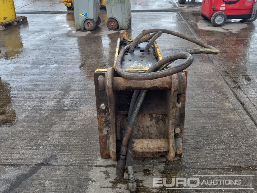 Soosan Hydraulic Breaker 80mm Pin to suit 20 Ton Excavator - Hydraulic hammer: picture 4 Soosan Hydraulic Breaker 80mm Pin to suit 20 Ton Excavator - Hydraulic hammer: picture 4