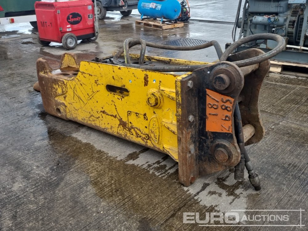Soosan Hydraulic Breaker 80mm Pin to suit 20 Ton Excavator - Hydraulic hammer: picture 3 Soosan Hydraulic Breaker 80mm Pin to suit 20 Ton Excavator - Hydraulic hammer: picture 3