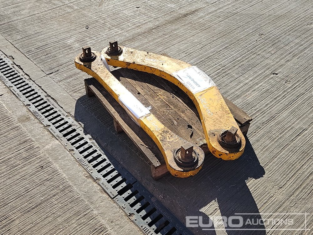 Bracket to suit Volvo A35D+E/A40D+E (2 of) - Spare parts: picture 5 Bracket to suit Volvo A35D+E/A40D+E (2 of) - Spare parts: picture 5