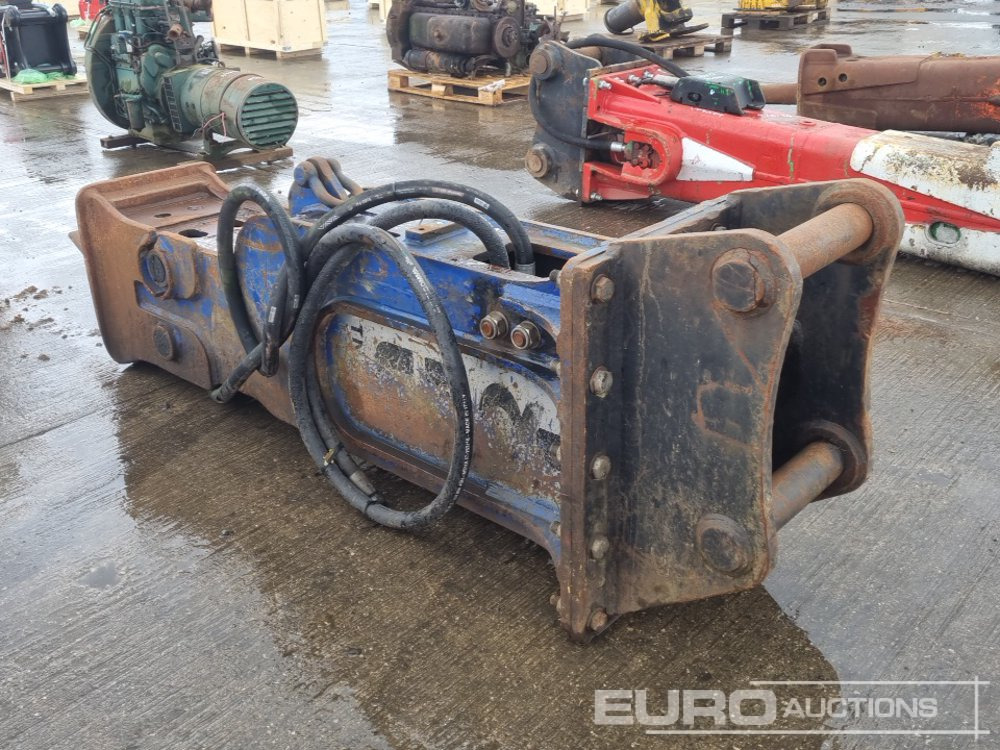 Toku Hydraulic Breaker 80mm Pin to suit 20 Ton Excavator - Hydraulic hammer: picture 3 Toku Hydraulic Breaker 80mm Pin to suit 20 Ton Excavator - Hydraulic hammer: picture 3