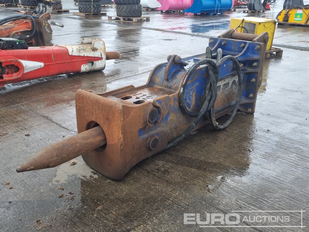 Toku Hydraulic Breaker 80mm Pin to suit 20 Ton Excavator - Hydraulic hammer: picture 1 Toku Hydraulic Breaker 80mm Pin to suit 20 Ton Excavator - Hydraulic hammer: picture 1