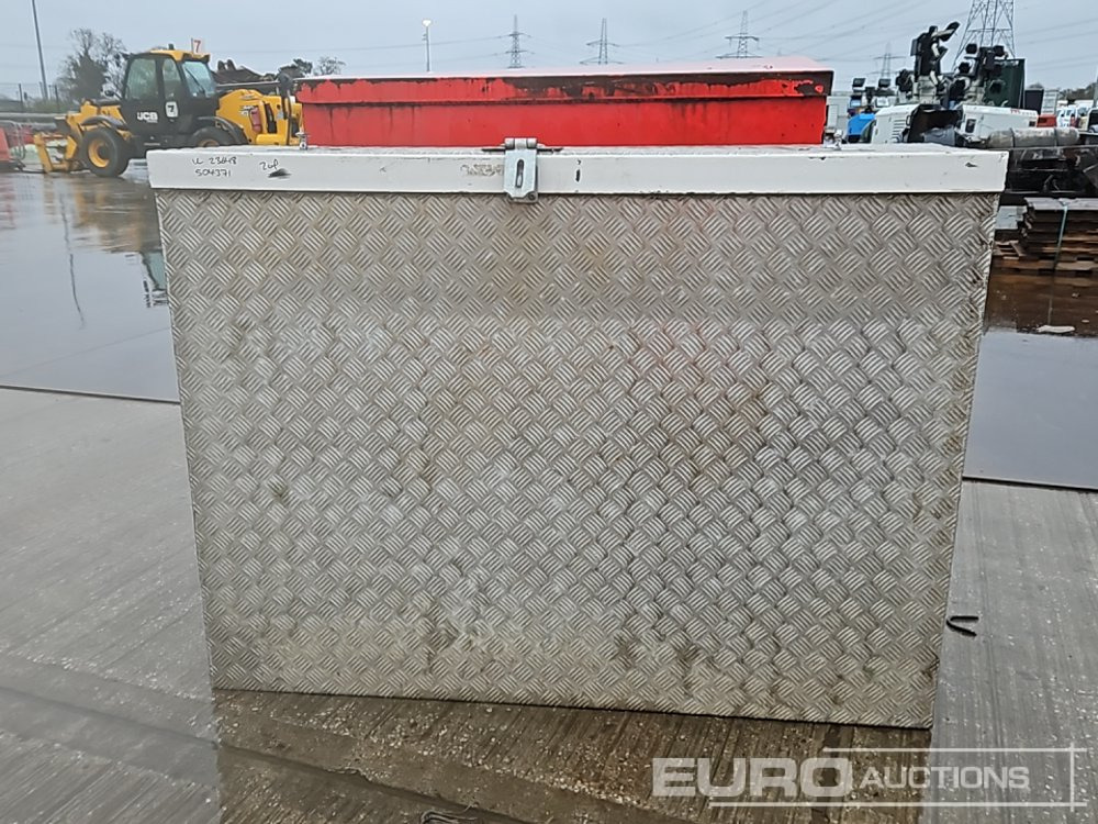 Tool Vault (2 of) - Construction equipment: picture 2 Tool Vault (2 of) - Construction equipment: picture 2