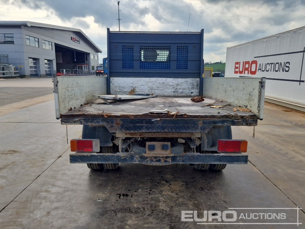 Toyota Dyna - Flatbed van: picture 4 Toyota Dyna - Flatbed van: picture 4