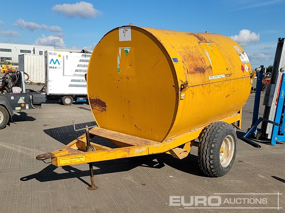 Traier Engineering Single Axle 2183 Litre Bunded Fuel Bowser, Electric Pump - Storage tank: picture 1 Traier Engineering Single Axle 2183 Litre Bunded Fuel Bowser, Electric Pump - Storage tank: picture 1