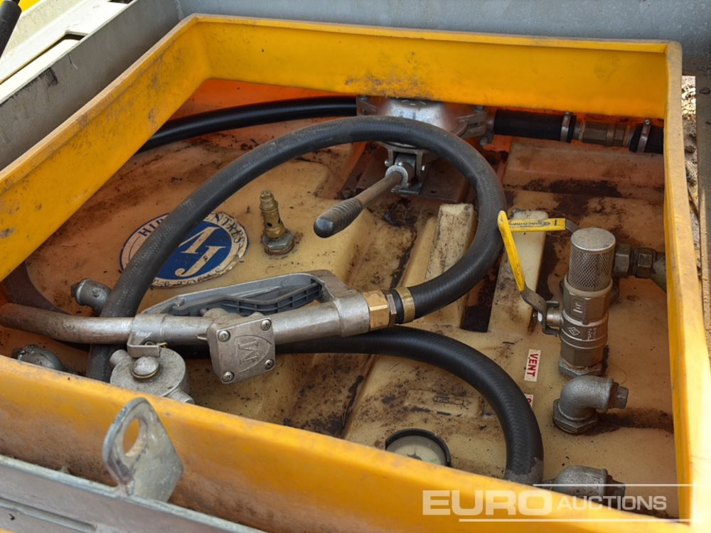Storage tank Trailer Engineering 950 Litre Static Bunded Fuel Bowser, Manual Pump: picture 6