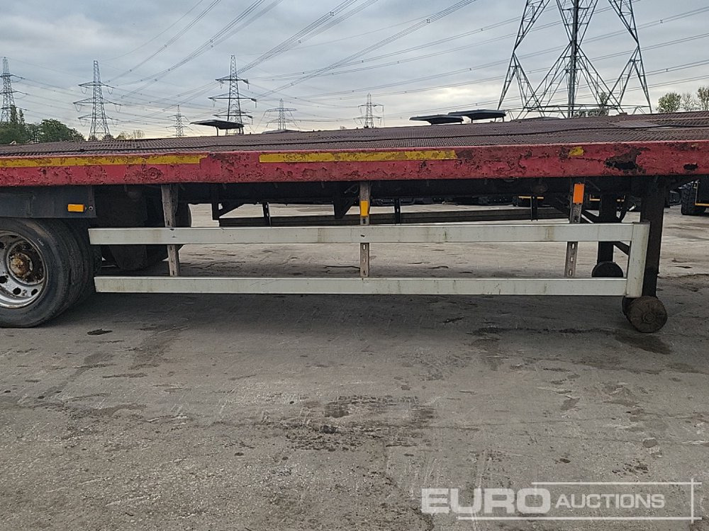 Low loader semi-trailer Tri Axle Low Loader Trailer, Winch, Hydraulic Ramp: picture 28