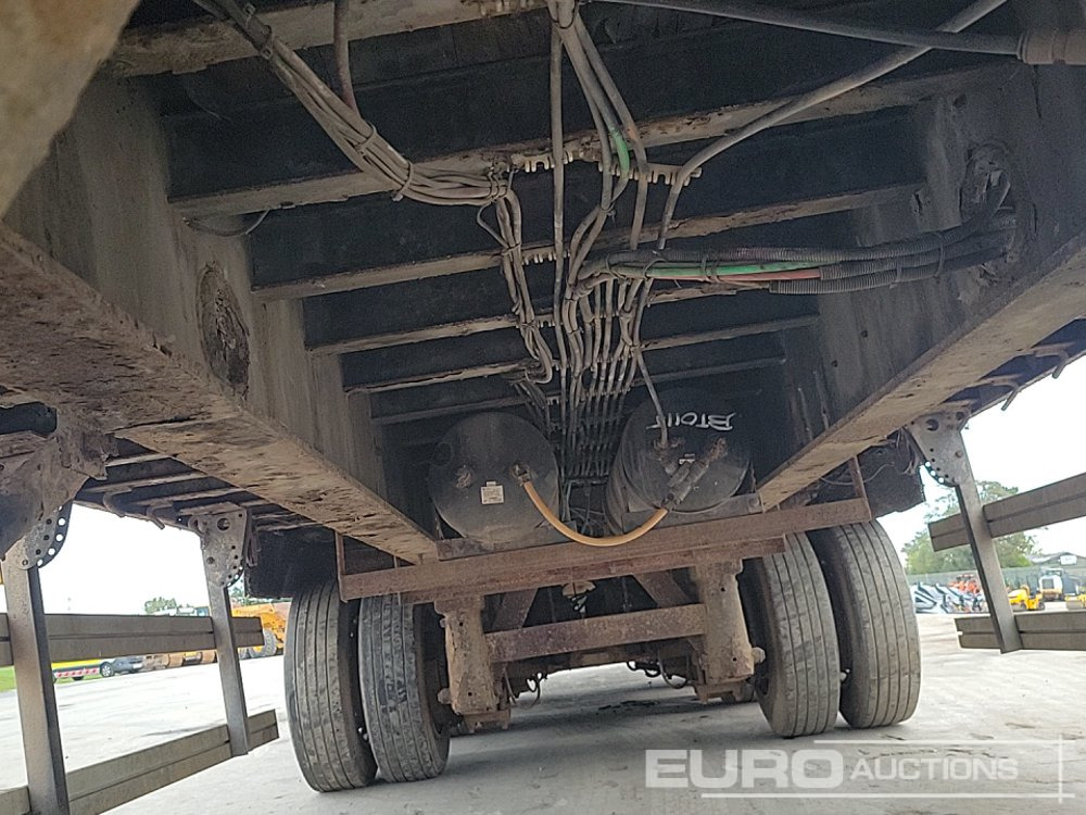 Low loader semi-trailer Tri Axle Low Loader Trailer, Winch, Hydraulic Ramp: picture 30
