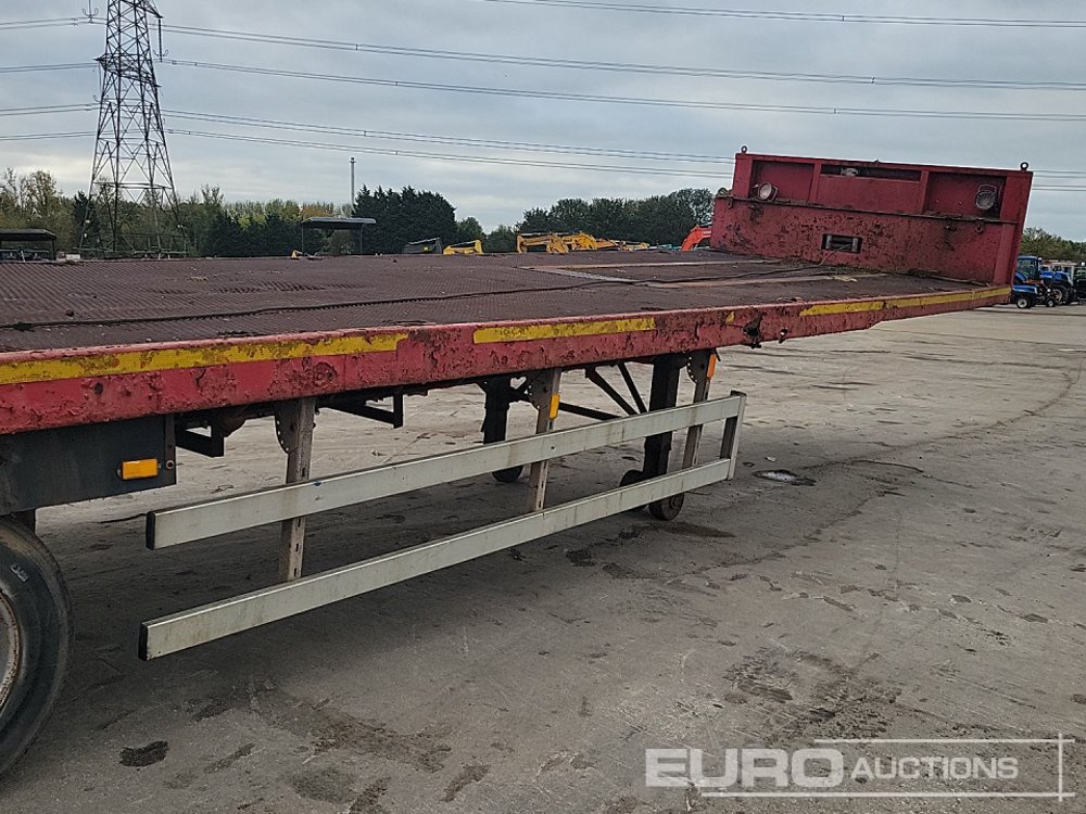 Low loader semi-trailer Tri Axle Low Loader Trailer, Winch, Hydraulic Ramp: picture 27