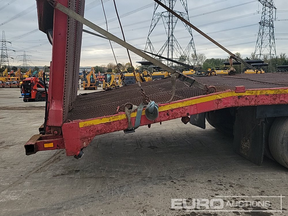 Low loader semi-trailer Tri Axle Low Loader Trailer, Winch, Hydraulic Ramp: picture 25