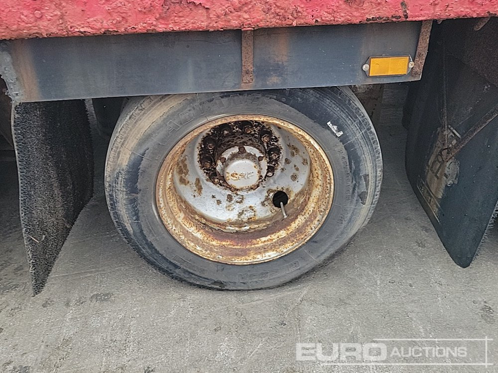 Low loader semi-trailer Tri Axle Low Loader Trailer, Winch, Hydraulic Ramp: picture 13