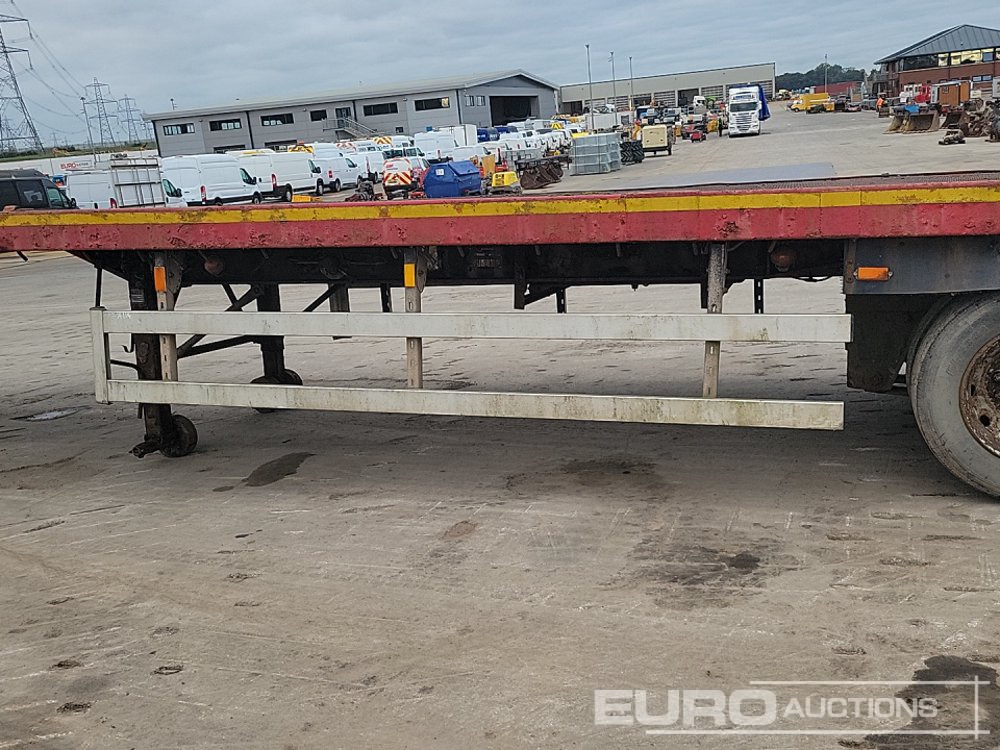 Low loader semi-trailer Tri Axle Low Loader Trailer, Winch, Hydraulic Ramp: picture 37