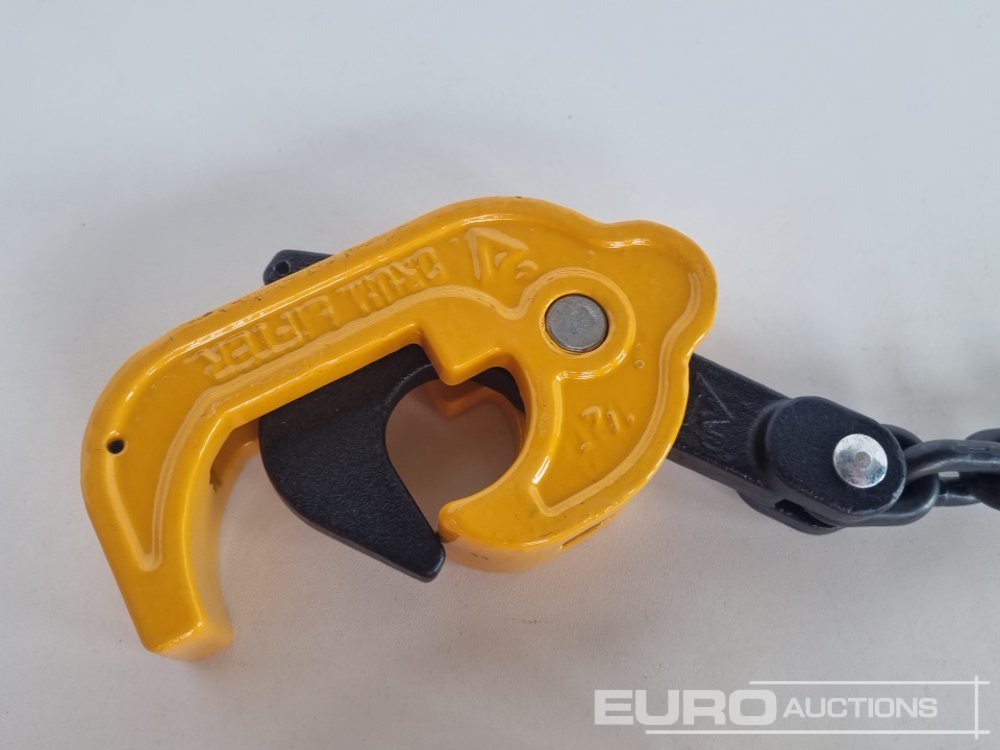 Construction equipment Unused 1 Ton, 2 Leg, 200 Litre Barrell Lifting Clamp: picture 11