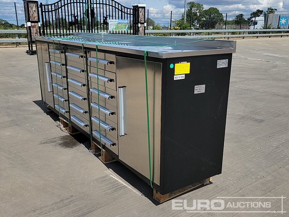 Unused 2025 10' Work Bench, 18 Drawers, 2 Cabinets - Workshop equipment: picture 3 Unused 2025 10' Work Bench, 18 Drawers, 2 Cabinets - Workshop equipment: picture 3