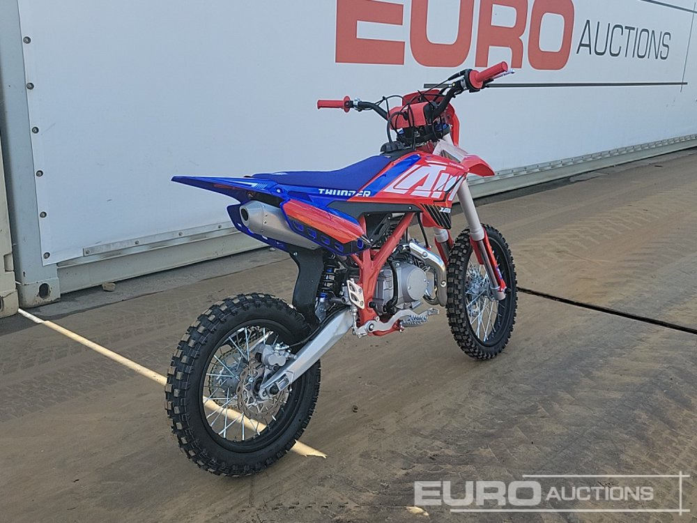 Unused 2025 Apollo Thunder 125cc Motorcross Bike, 17" Front, 14" Rear Tyres, Electric Start, Air Cooled, Hydraulic Suspension, Disc Brakes, Lighting Kit (UNASSEMBLED) - Motorcycle: picture 5 Unused 2025 Apollo Thunder 125cc Motorcross Bike, 17" Front, 14" Rear Tyres, Electric Start, Air Cooled, Hydraulic Suspension, Disc Brakes, Lighting Kit (UNASSEMBLED) - Motorcycle: picture 5
