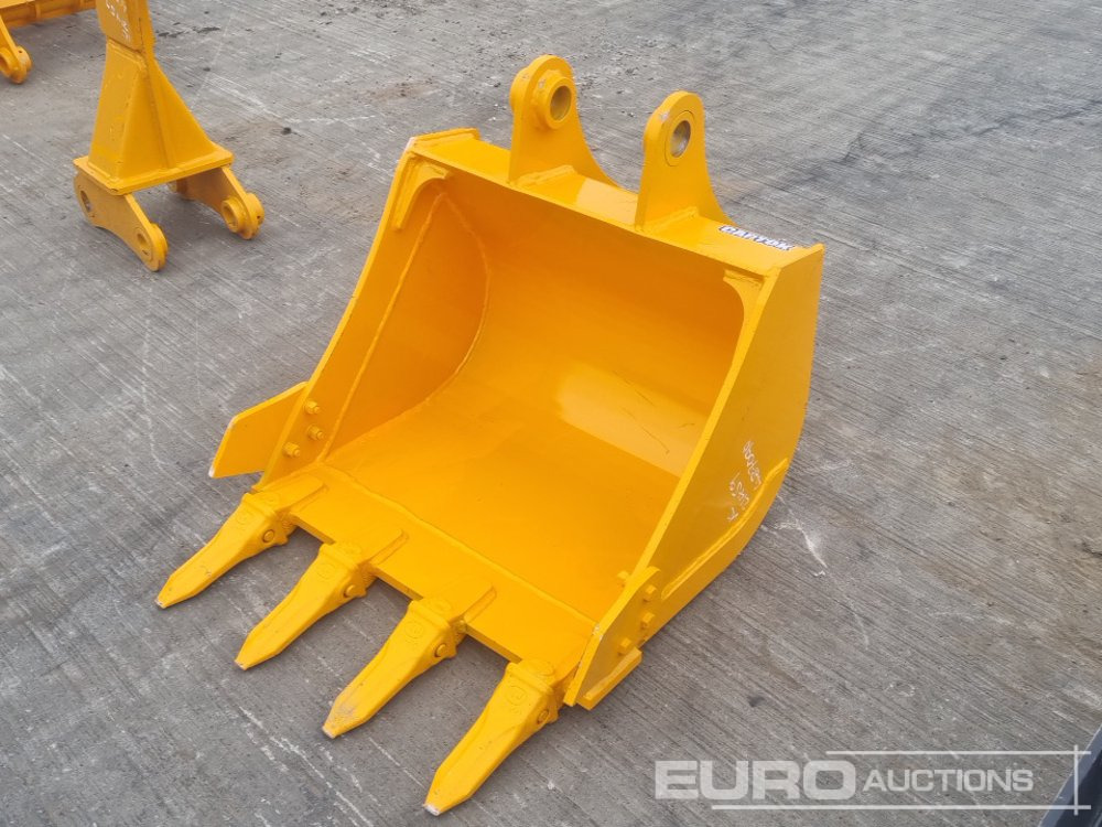 Unused 2025 Captok 24" Digging Bucket 45mm Pin to suit 4-6 Ton Excavator Excavator - Bucket: picture 1 Unused 2025 Captok 24" Digging Bucket 45mm Pin to suit 4-6 Ton Excavator Excavator - Bucket: picture 1