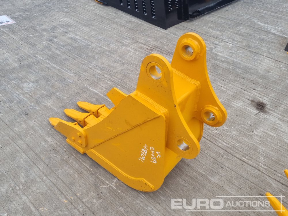 Unused 2025 Captok CK-BK - Bucket: picture 3 Unused 2025 Captok CK-BK - Bucket: picture 3