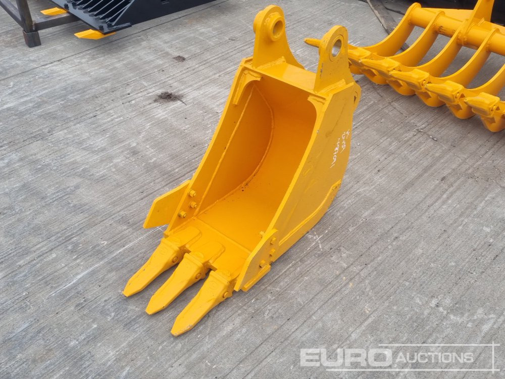 Unused 2025 Captok CK-BK - Bucket: picture 1 Unused 2025 Captok CK-BK - Bucket: picture 1