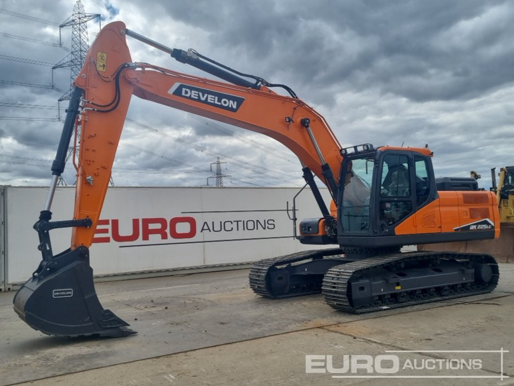 Unused 2025 Develon DX225LC-7M - Crawler excavator: picture 1 Unused 2025 Develon DX225LC-7M - Crawler excavator: picture 1