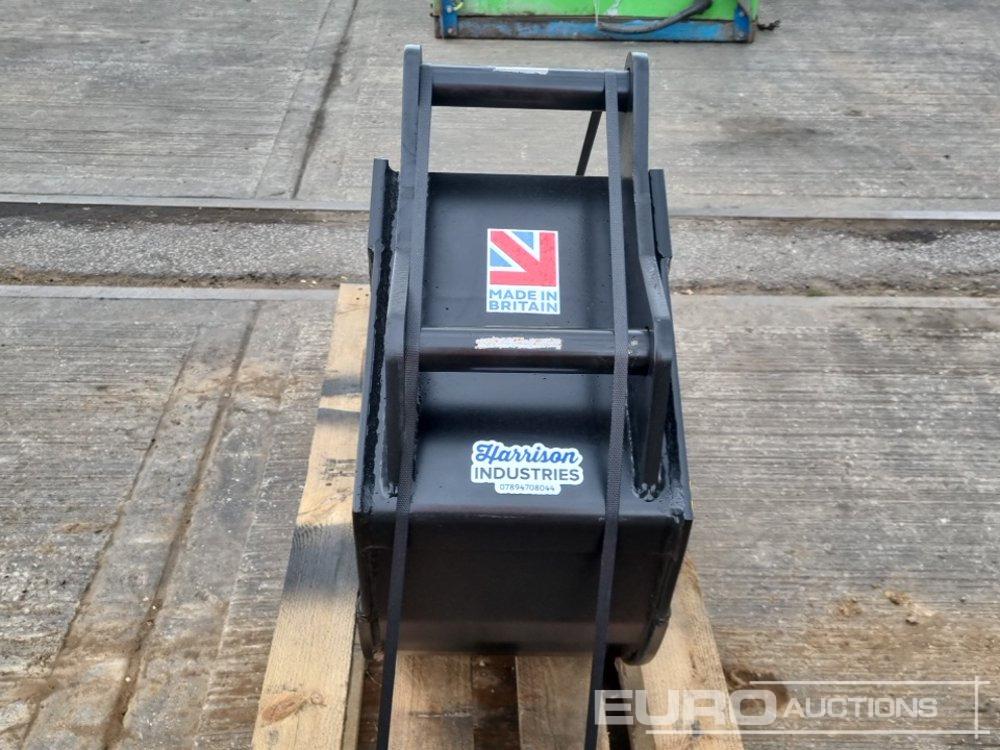 Unused 2025 Harrison 12" Trenching Bucket 40mm Pin to suut Mini Excavator - Bucket: picture 4 Unused 2025 Harrison 12" Trenching Bucket 40mm Pin to suut Mini Excavator - Bucket: picture 4
