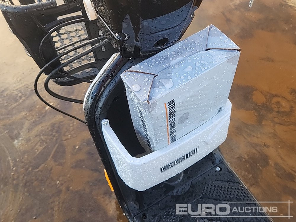 Golf cart Unused 2025 SK8 Electric Bicycle: picture 15