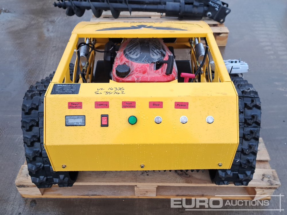 Unused 2025 Salini RC-900 Radio Controlled Tracked Lawnmower (Controls in Office) - Garden mower: picture 4 Unused 2025 Salini RC-900 Radio Controlled Tracked Lawnmower (Controls in Office) - Garden mower: picture 4