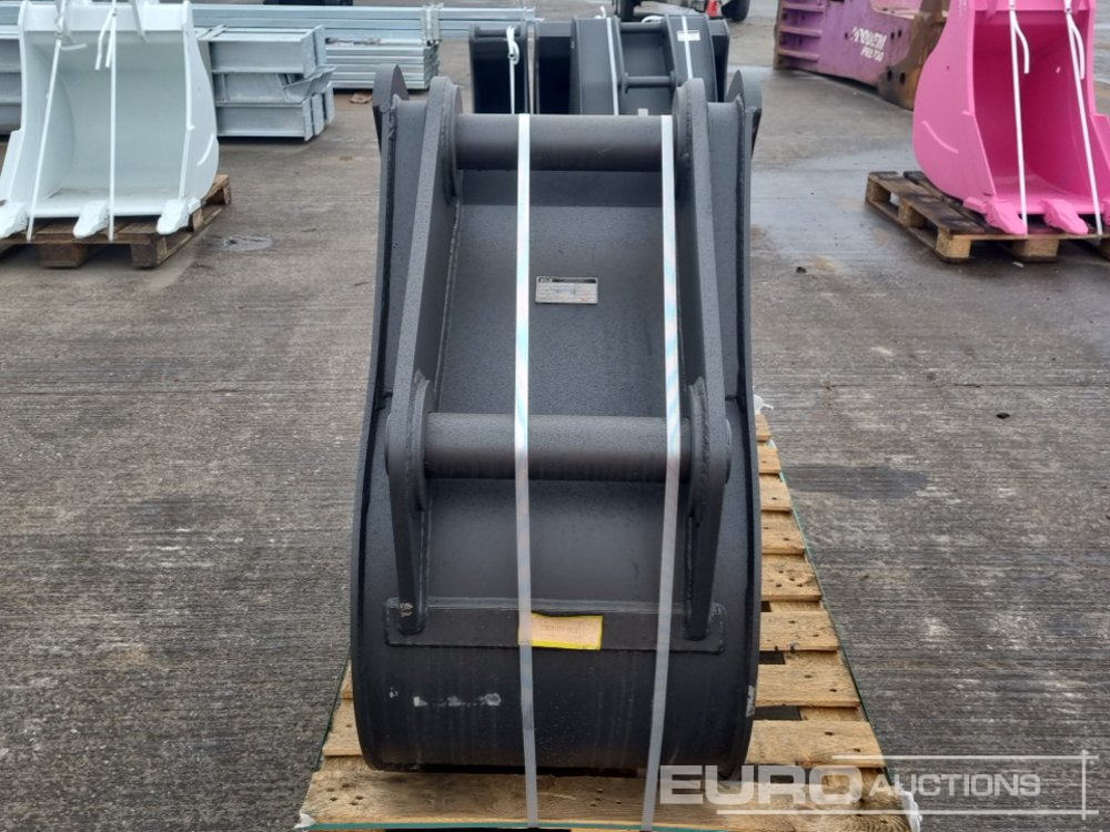 Unused Miller 24" Scoop Bucket 80mm Pin to suit 20 Ton Excavator - Bucket: picture 4 Unused Miller 24" Scoop Bucket 80mm Pin to suit 20 Ton Excavator - Bucket: picture 4