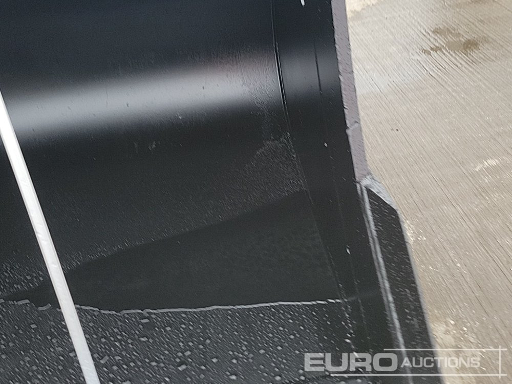 New Bucket Unused Miller 60" Digging Bucket 80mm Pin to suit 20 Ton Excavator: picture 10
