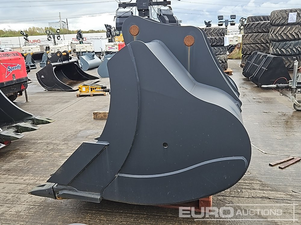 Unused Miller 70" Digging Bucket 90mm Pin to suit 30 Ton Excavator - Bucket: picture 2 Unused Miller 70" Digging Bucket 90mm Pin to suit 30 Ton Excavator - Bucket: picture 2