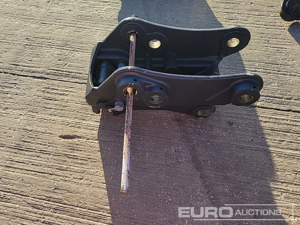 Unused Miller QH 45mm Pin to suit 4-6 Ton Excavator - Quick coupler: picture 2 Unused Miller QH 45mm Pin to suit 4-6 Ton Excavator - Quick coupler: picture 2