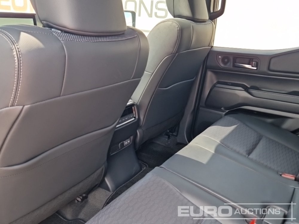 SUV Unused Toyota Land Cruiser: picture 23