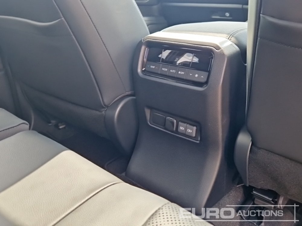 SUV Unused Toyota Land Cruiser: picture 29