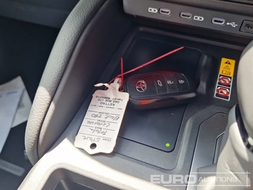 SUV Unused Toyota Land Cruiser: picture 42