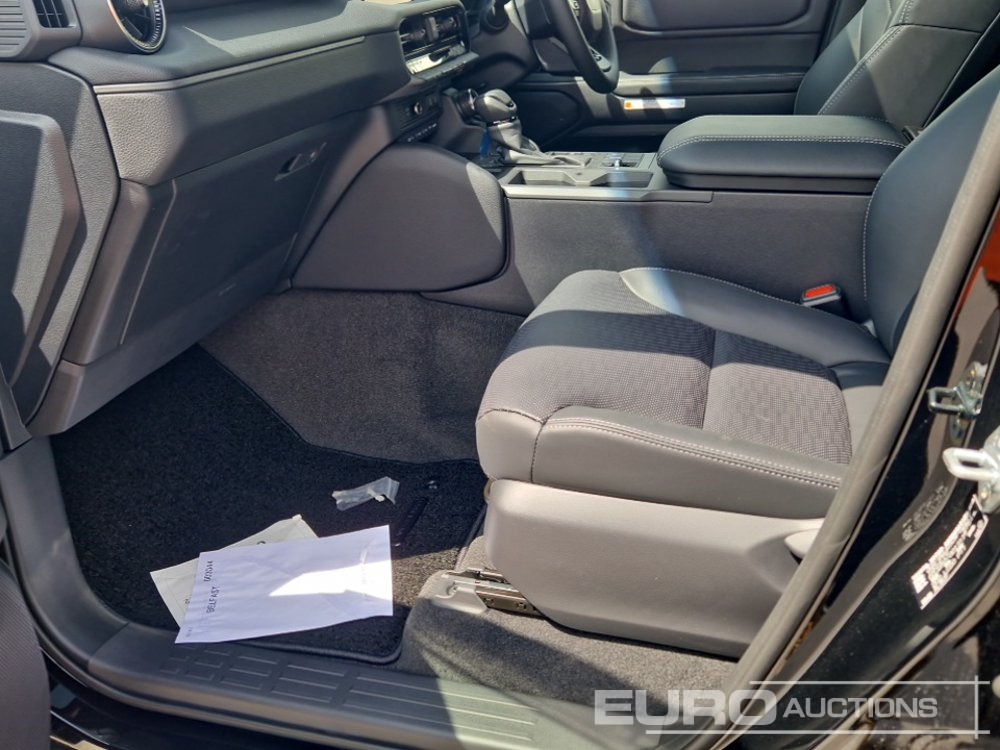 SUV Unused Toyota Land Cruiser: picture 20