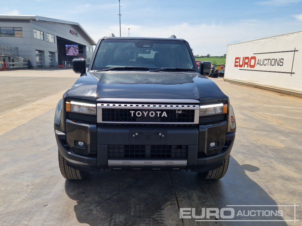 SUV Unused Toyota Land Cruiser: picture 8