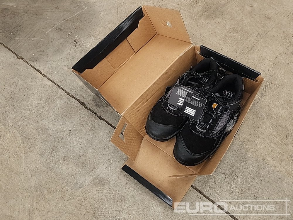 Unused V12 V-Sport Size 10 Safety Trainers - Workshop equipment: picture 1 Unused V12 V-Sport Size 10 Safety Trainers - Workshop equipment: picture 1