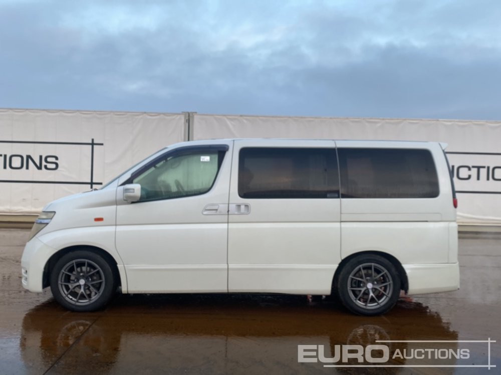 2003 Nissan Elgrand - Van: picture 2 2003 Nissan Elgrand - Van: picture 2