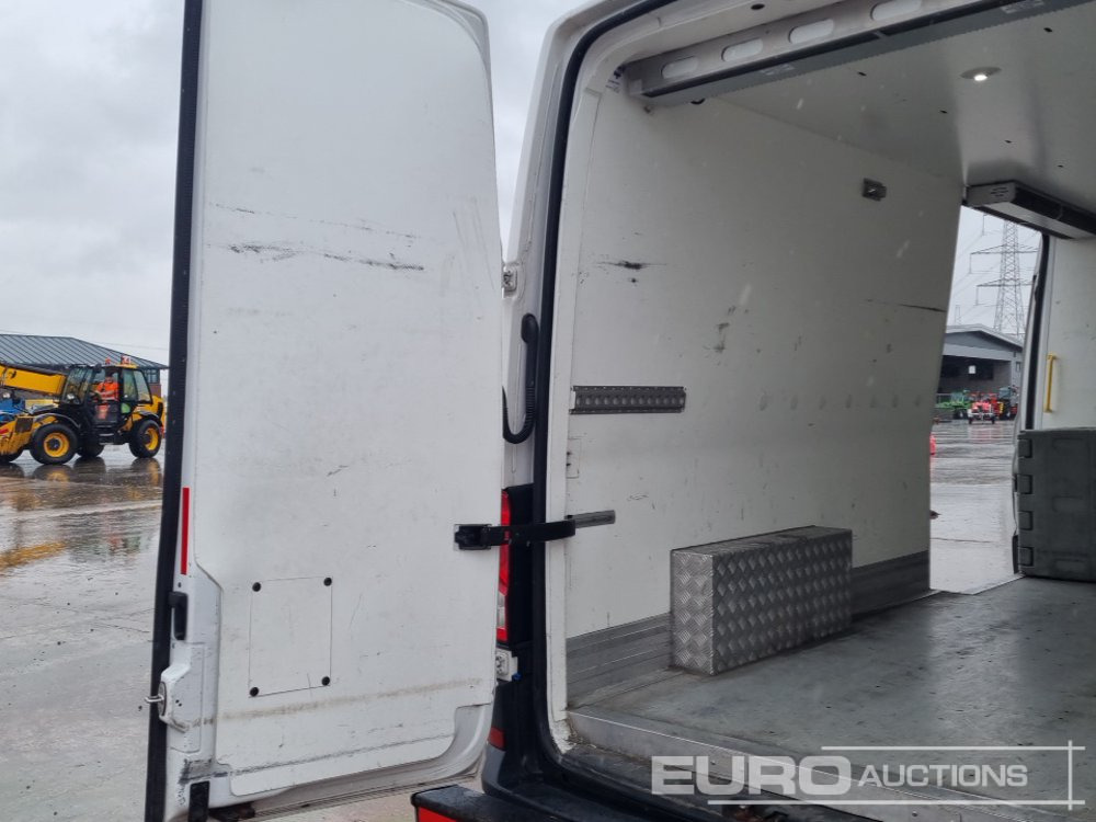 Van 2020 Volkswagen Crafter: picture 20