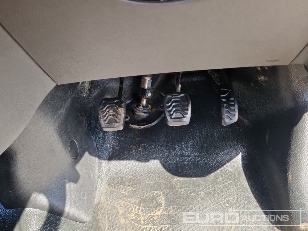 Van 2022 Ford Transit Custom 300: picture 28