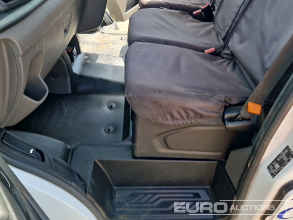 Van 2022 Ford Transit Custom 300: picture 24