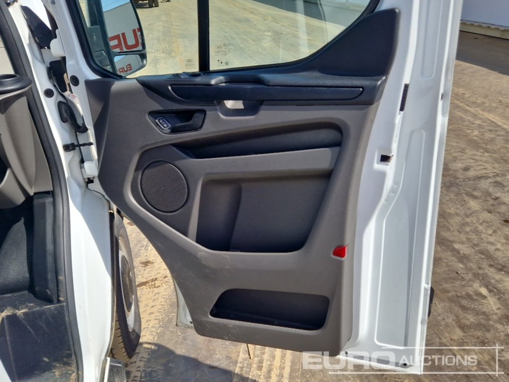 Van 2022 Ford Transit Custom 300: picture 25